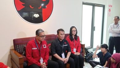 Photo of PDIP Sebut Gibran Lakukan Pembangkangan Usai Jadi Cawapres Prabowo