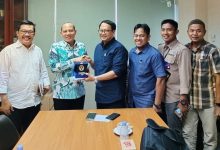 Photo of Sabar AS Usulkan GOR Tipe B Pasaman Ke Kemenpora