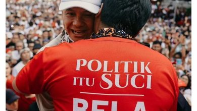 Photo of Ara Santai Foto Pelukan Hilang dari Instagram Ganjar
