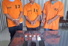Photo of Tiga Orang Terduga Pengedar Sabu Diamankan saat Melintas di Simpang Desa Sukatepu,18,8 Gram Sabu Disita