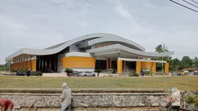 Photo of Convention Hall Pemkab Deli Serdang ‘Khusus’ Tempat Hajatan Pejabat, Warga Disuruh Cari Gedung Lain