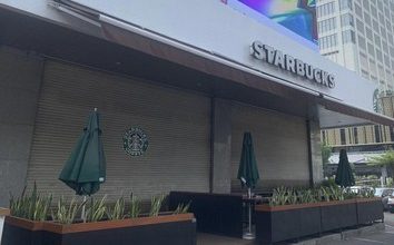 Photo of Aksi Bela Palestina di Monas, Starbucks dan McD Jalan Thamrin Tutup