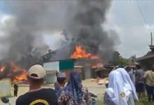 Photo of Kebakaran di Madina, 10 Bangunan Hangus Dilumat Api