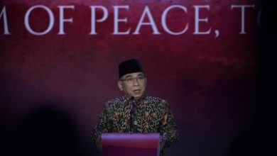 Photo of Yenny Wahid Dukung Ganjar, Gus Yahya Minta Tak Bawa-bawa Nama NU