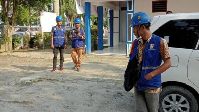 Photo of PLN UP3 Lubuk Pakam Cek Listrik di Kantor Milik Disdik Deli Serdang