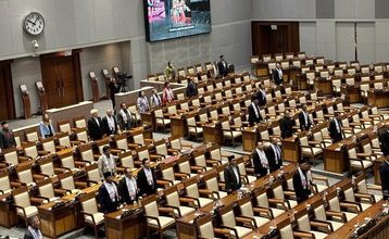 Photo of DPR Resmi Sahkan Revisi UU ITE Jadi UU