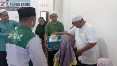 Photo of Caleg Partai Gelora H Nurdin Barus Santuni Anak Yatim di Posko Pemenangan
