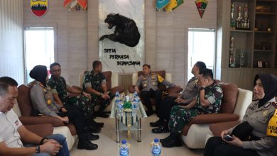 Photo of Kapolresta Deli Serdang Datangi Markas Batalyon Infanteri 121/MK Galang