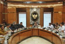 Photo of Sorotan Jimly hingga Yusril Usai Muncul Ide Pemakzulan Jokowi