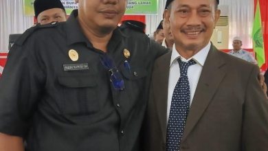 Photo of Camat Barumun Dicopot Diduga Karena Photo Bareng TSO