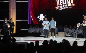 Photo of Pengaruh Signifikan Bansos Hingga Diungkit Anies & Ganjar dalam Debat