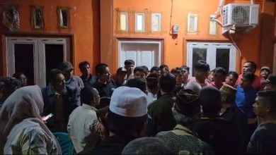 Photo of Viral Ratusan Warga di Sidimpuan Geruduk Kos Diduga Tempat Prostitusi