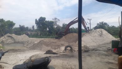 Photo of Jembatan Titi Besi Terancam Ambruk Akibat Penambangan Pasir Diduga Ilegal