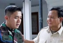 Photo of Naik Jabatan, KSAD Tempatkan Ajudan Prabowo Mayor Teddy sebagai Wadanyonif 328 Para Rider
