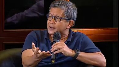 Photo of Rocky Gerung: Dalam Hitungan Saya Mungkin Bulan Mei Jokowi Udah Jatuh