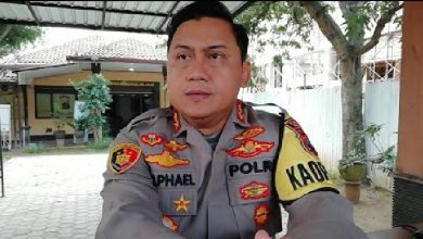 Photo of IPW Minta Kapolda Sumut Periksa Kapolresta Deli Serdang, Kombes Raphael Sandhy Cahya Priambodo