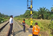 Photo of Lampu Persinyalan KA di Dicuri di Dekat Stasiun Bandar Tinggi, Pelaku Dicari