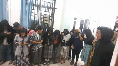 Photo of Tim Gabungan Pemkab Karo Bersama Polres Tanah Karo Gelar Razia, 22 Orang Diserahkan Ke Parawarsa Berastagi