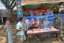 Photo of Polres Padang Lawas Melaksanakan Test Urine kepada Supir Bus
