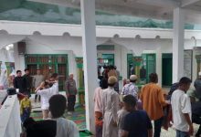Photo of Warga yang Laksanakan Sholat Idul Fitri di Toba Dapat Pengamanan Polisi