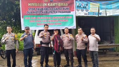 Photo of Polsek Dua Koto Polres Pasaman Pasang Baliho Larangan Terhadap Tambang Ilegal yang Dapat Merusak Kelestarian Lingkungan Hidup