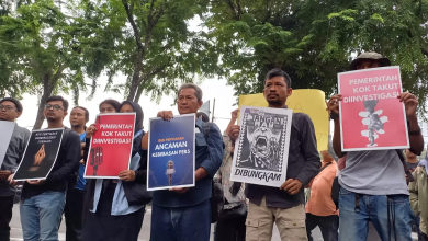 Photo of Tolak RUU Penyiaran, Jurnalis di Medan Geruduk DPRD Sumut