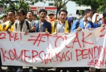 Photo of Mahasiswa Berbagai Kampus Kritisi Kenaikan UKT, Apa Bedanya dengan IPI?