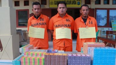 Photo of Kawanan Maling Bobol Mobil Muatan Rokok Senilai Rp 41 Juta di Sibolga