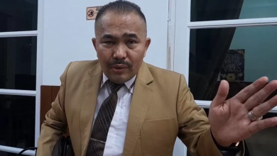 Photo of Kamaruddin Simanjuntak Laporkan Petugas Gabungan ke Poldasu Terkait Penggusuran di Sampali