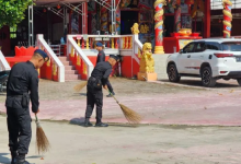 Photo of Menyambut HUT Bhayangkara ke-78, Brimob Polda Sumut Gelar Baksos Bersihkan Klenteng di Tanjungbalai