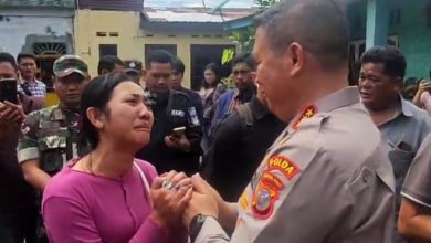 Photo of Tangkap Pelaku Pembakar Rumah, Kapolda Tepati Janji kepada Keluarga Sempurna Pasaribu