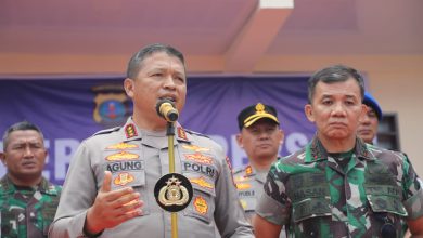 Photo of Ternyata Pelaku Siapkan 3 Buah Bom Molotov Untuk Menghabisi Nyawa Leo Sembiring dan Keluarganya Saat Tertidur