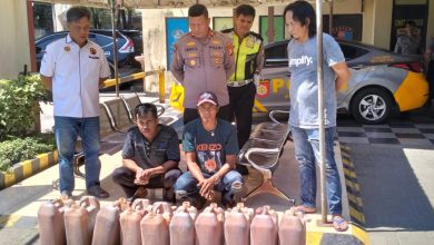 Photo of Kapolsek Tallo Pimpin Patroli Rutin Guna Cegah Gangguan Kamtibmas