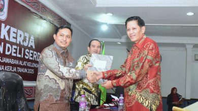 Photo of Pj Sekda Tutup Raker DPRD Deli Serdang