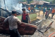 Photo of 4 Rumah di Tapteng Terbakar, Dipicu Kulkas yang Meledak
