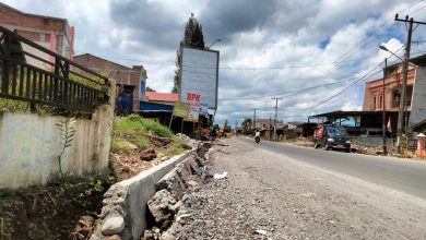 Photo of Pelebaran Jalan Nasional Simpang Desa Mulawari-Simpang Jambur Suka Dame Minim Kualitas