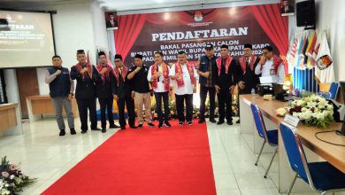 Photo of Diusung Dua Parpol, Pasangan “ABDI” Resmi Mendaftar ke KPU Karo
