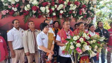 Photo of Diusung 7 Parpol, Pasangan Antonius Ginting – Komando Tarigan Daftar Ke KPU Karo