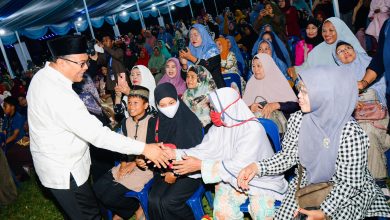 Photo of Asri Ludin Tambunan bersama Cawagubsu H. Surya Hadiri Tabligh Akbar di Tanjung Morawa
