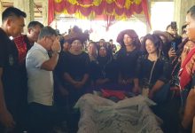 Photo of Soal Penyerangan 33 Prajurit TNI ke Warga Sibiru biru, Pangdam I/BB Minta Maaf dan Peluk Anggota Keluarga Korban