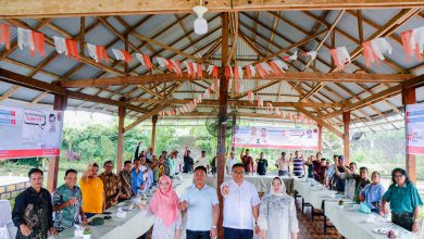 Photo of Bertemu Tokoh Masyarakat Pancur Batu, dr H Asri Ludin Tambunan Sebut Akan Fokus Bangun Jalan Akses Wisata