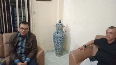 Photo of Ketua KONI dr H Asri Ludin Tambunan, Lakukan Podcast di Kominfostand Deli Serdang