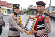Photo of Berkat Prestasinya, Personil Polresta DS Asli Ginting Dapat Penghargaan Kenaikan Pangkat