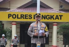 Photo of Pimpin Upacara Bendera Bulanan, Ini Pesan Kapolres Langkat