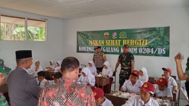 Photo of Dandim 0204/DS Tinjau Pelaksanaan Makan Bergizi Gratis Perdana di MIS Al Amin Galang, Wali Murid: Makanannya mewah