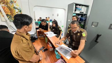 Photo of Kejari Deli Serdang Geledah Kantor Disbudporapar