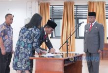 Photo of Lantik Penjabat Sekretaris Daerah Kabupaten Karo, Bupati Karo: Menjadi Pemimpin Merupakan Tugas Berat dan Rangkul Seluruh ASN
