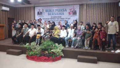 Photo of Keluarga Besar Parsadaan Sinaga Cabang Sidomu Wil I Sumut Adakan Buka Puasa Bersama