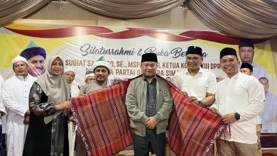 Photo of Silaturahmi Wakil Ketua Komisi XIII DPR RI, Tuan Guru Batak Puji Peran Sugiat Santoso di Sumut