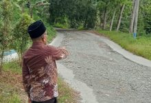Photo of Soal Jalan Rusak, Ketua FKDM Deli Serdang Terima Keluhan Warga 4 Desa di Sibiru biru